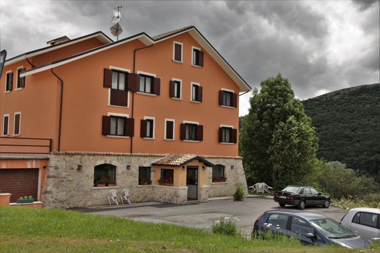 Hotel Il Ghiro Ovindoli Exterior photo